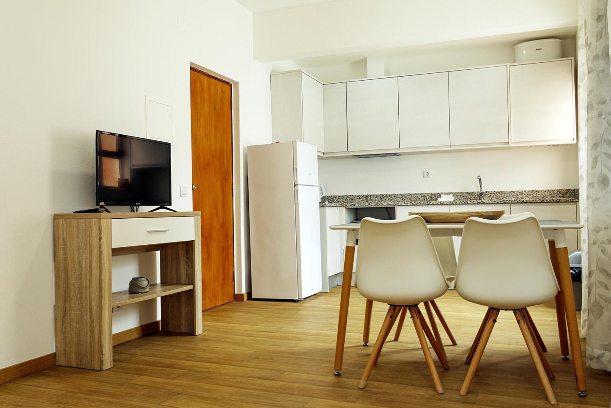 B87 - Windmill 2 Bed Apartment In Odiáxere Extérieur photo